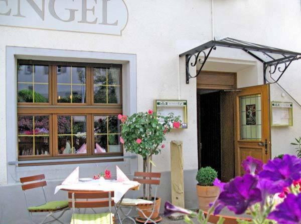 Hotel Restaurant Engel Pfaffenweiler Exterior foto